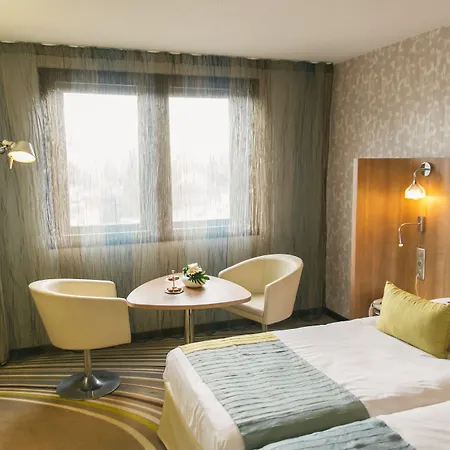 Отель Mercure Centre De Congres