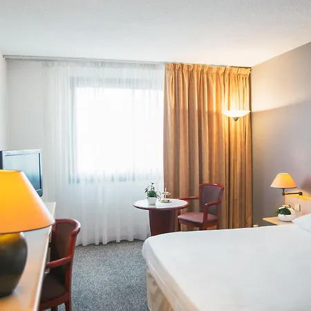 Mercure Centre De Congres 4*