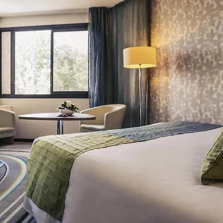 Отель Mercure Centre De Congres 4*