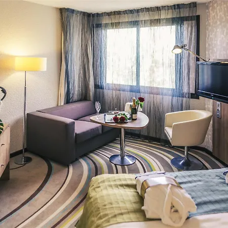 酒店 Mercure Centre De Congres 4*