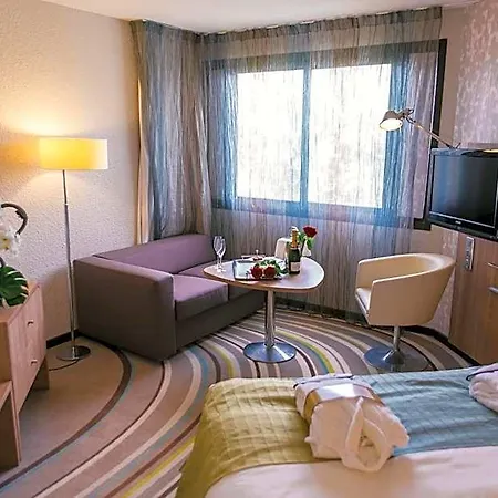 Hotel Mercure Centre De Congrès 4*