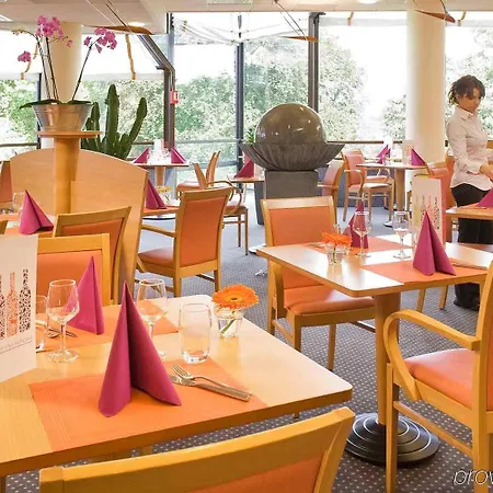 Mercure Centre De Congres Отель