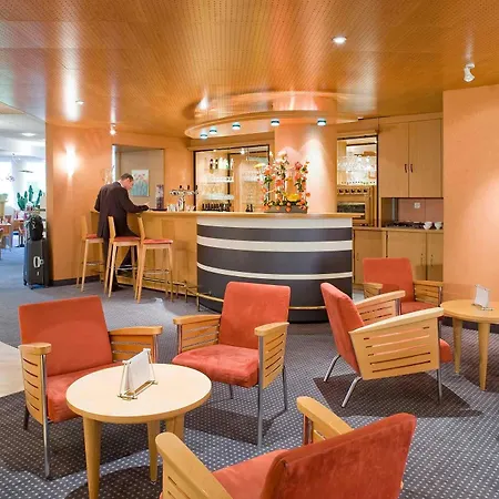 Mercure Centre De Congres ホテル 4*