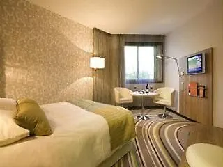 Mercure Centre De Congres 호텔 4*