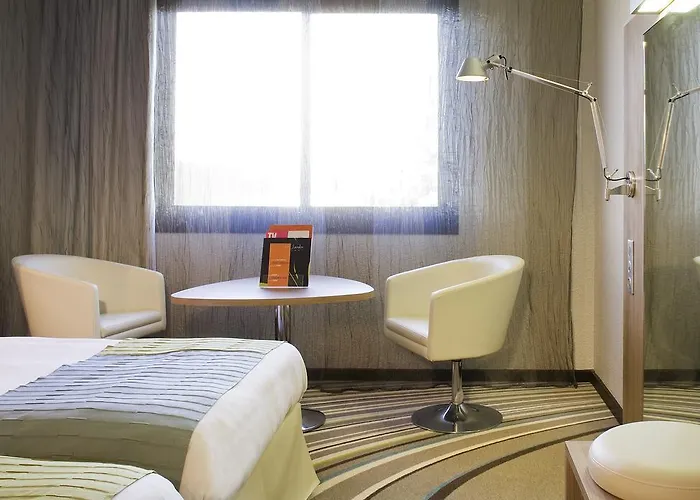 Отель Mercure Centre De Congres