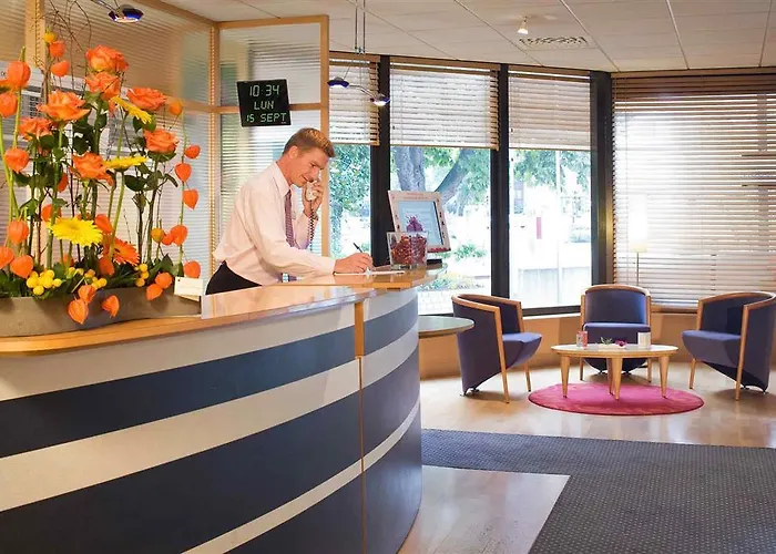 Mercure Centre De Congres Отель Анже