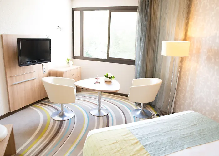 Mercure Centre De Congres Отель