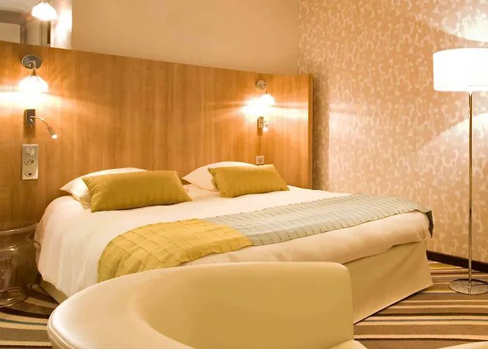 Отель Mercure Centre De Congres