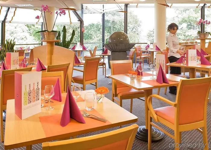 Mercure Centre De Congres Отель